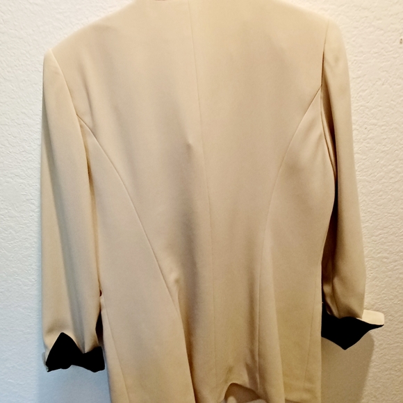 Vintage Haut de Gamme En Avance Blazer & Skirt - Picture 10 of 14